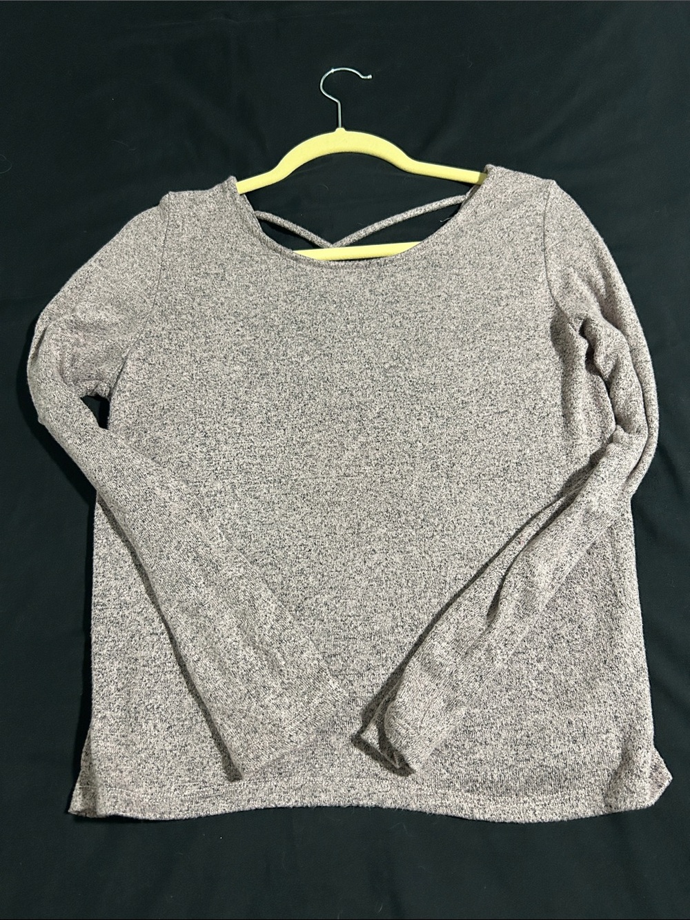 Heart & Hips Heathered Taupe Long-Sleeve Top with Back Strap